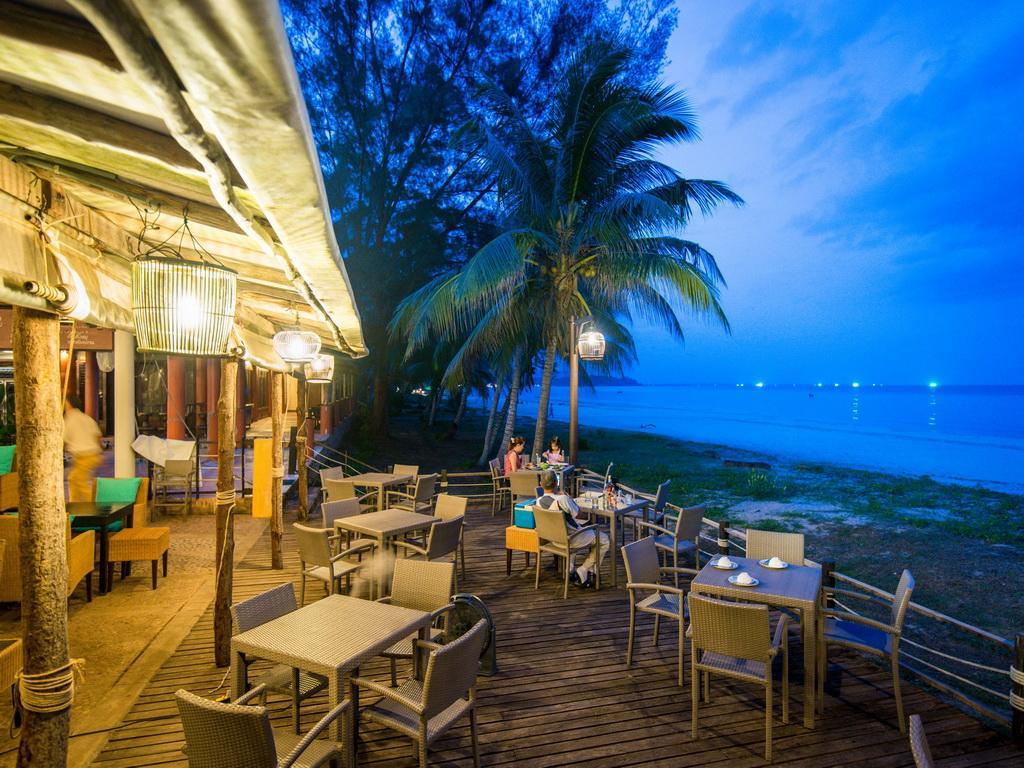 Baan Chumphon Hotel Pathio Exterior foto