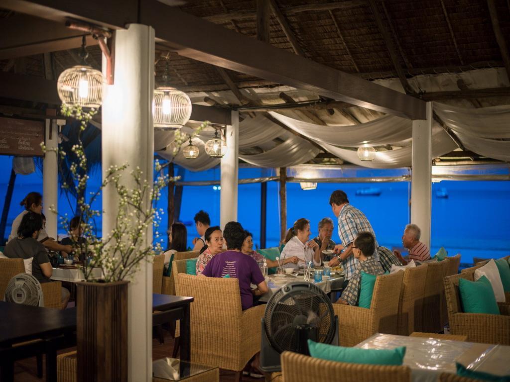 Baan Chumphon Hotel Pathio Exterior foto