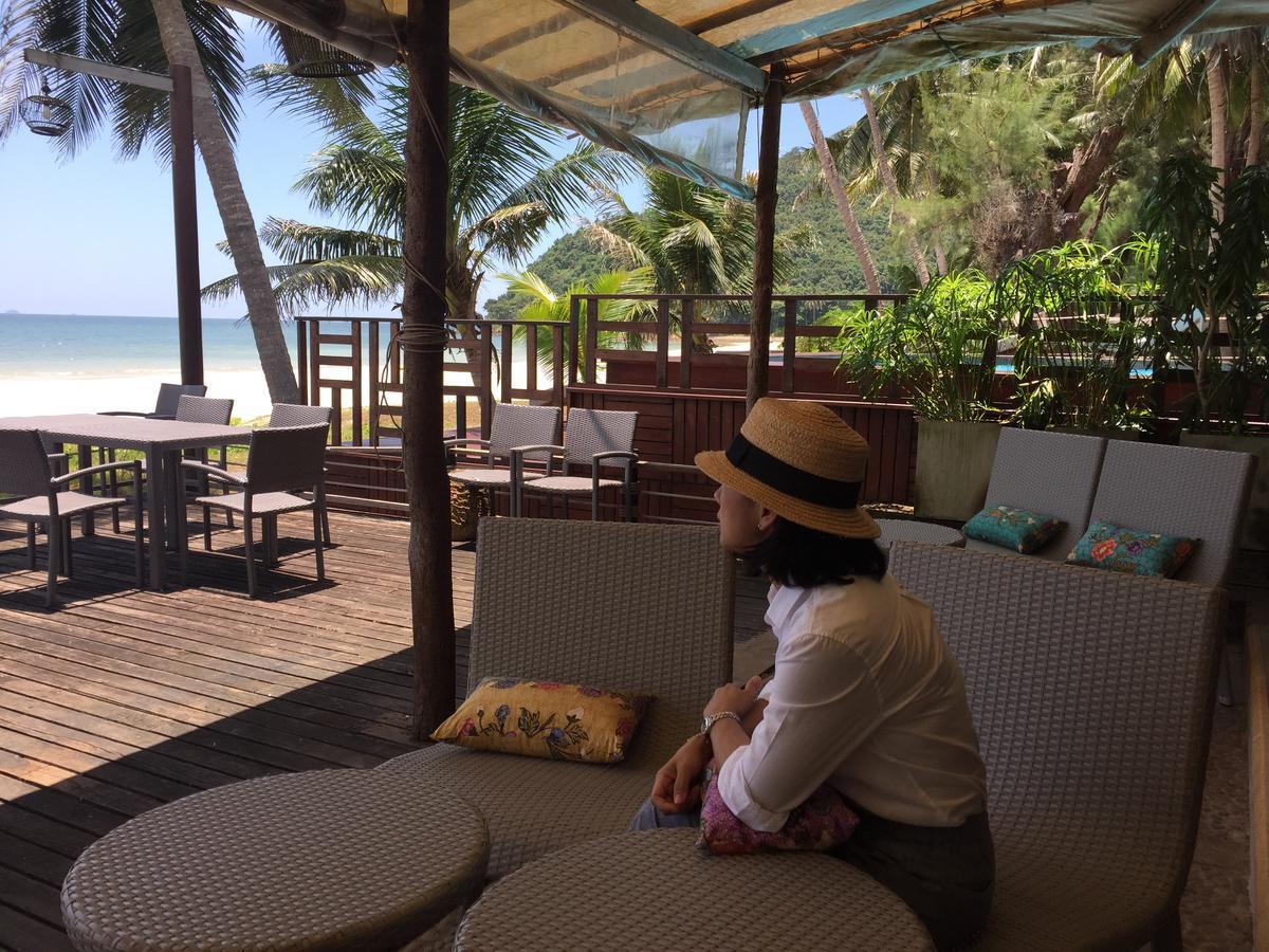 Baan Chumphon Hotel Pathio Exterior foto
